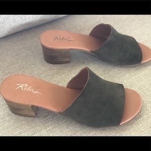 Olive green suede mules by Rebels - 7
